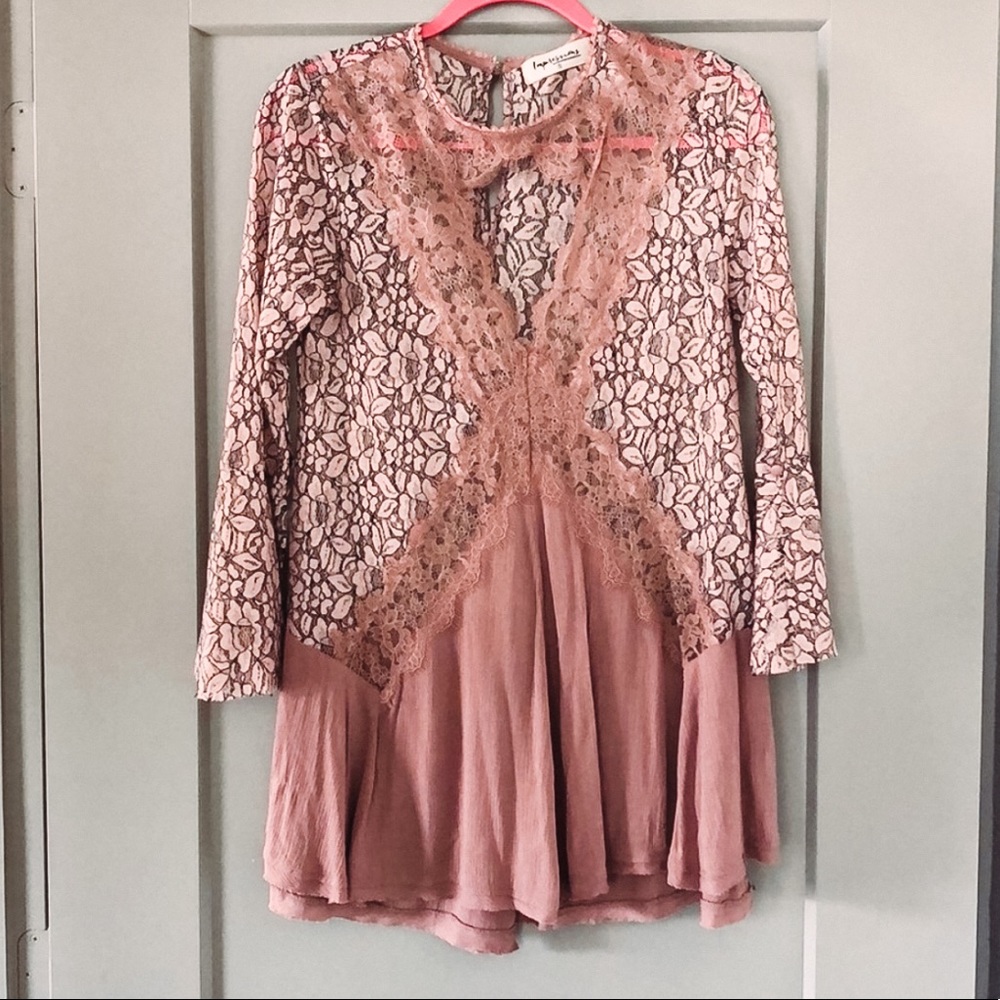 Mauve lace tunic
